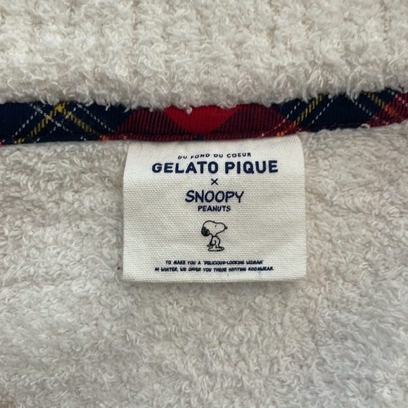 Gelato Pique Snoopy Peanuts Cardigan Sweater - Picture 4 of 4
